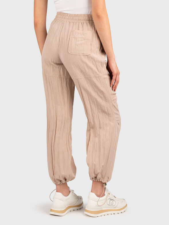 Trousers with high waist and elastic - 2