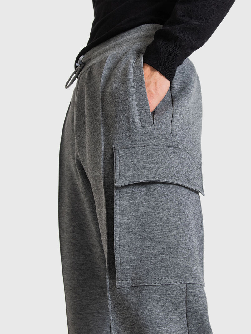 Sport pants with accent pockets - 3