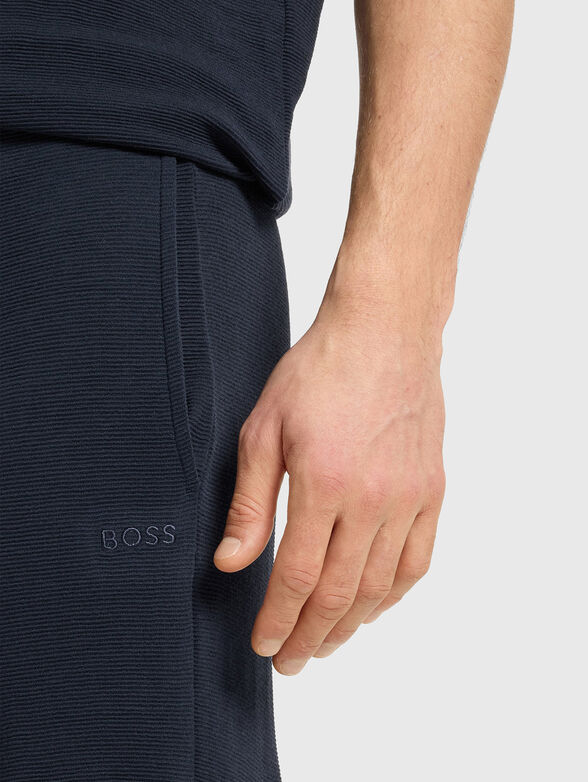 Sports shorts with logo - 3