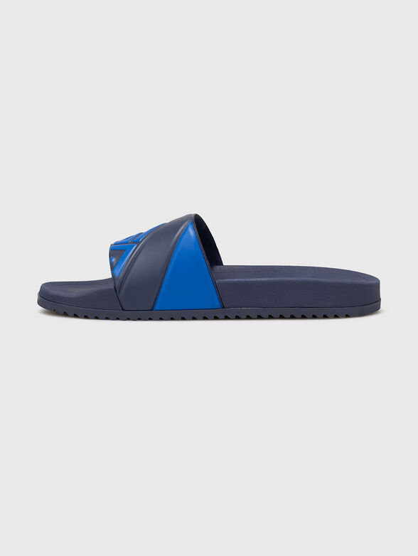 Beach slippers with logo detail - 4