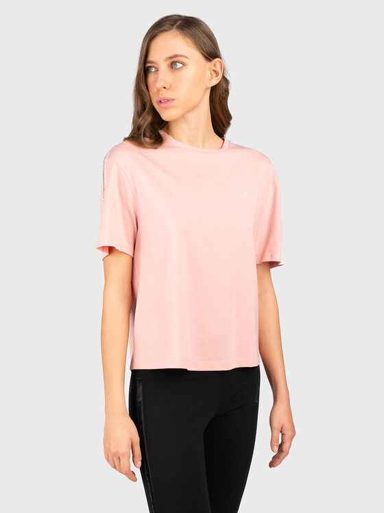 Розова тениска с детайл - 1