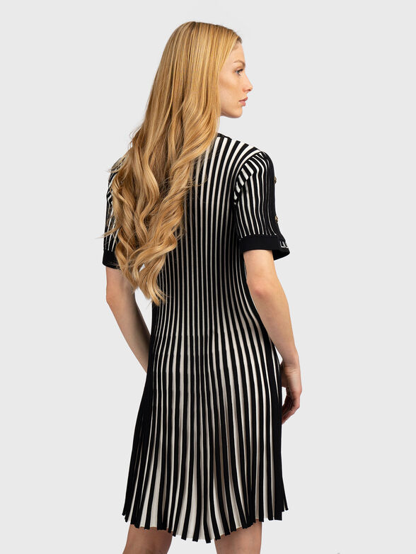 Knitted mini dress with V-neck - 2