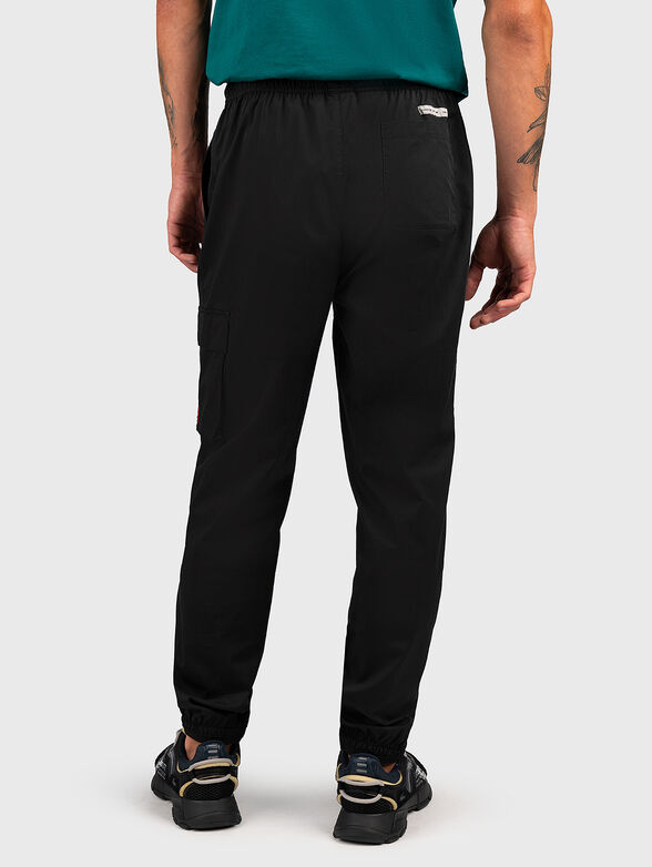 TURHAL sports trousers with accent pocket - 2