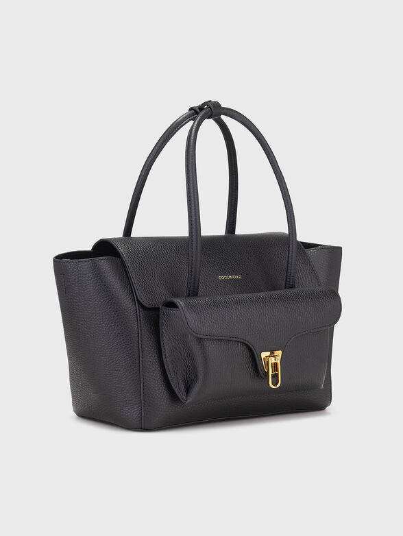 Leather bag with gold details - 4