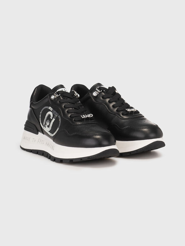 Sneakers with logo details - 2