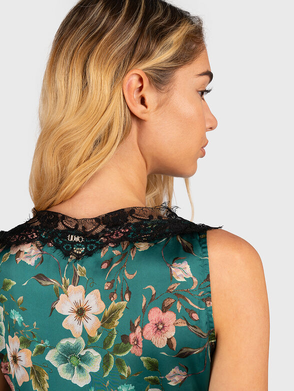 Satin nightgown with lace and floral print - 4