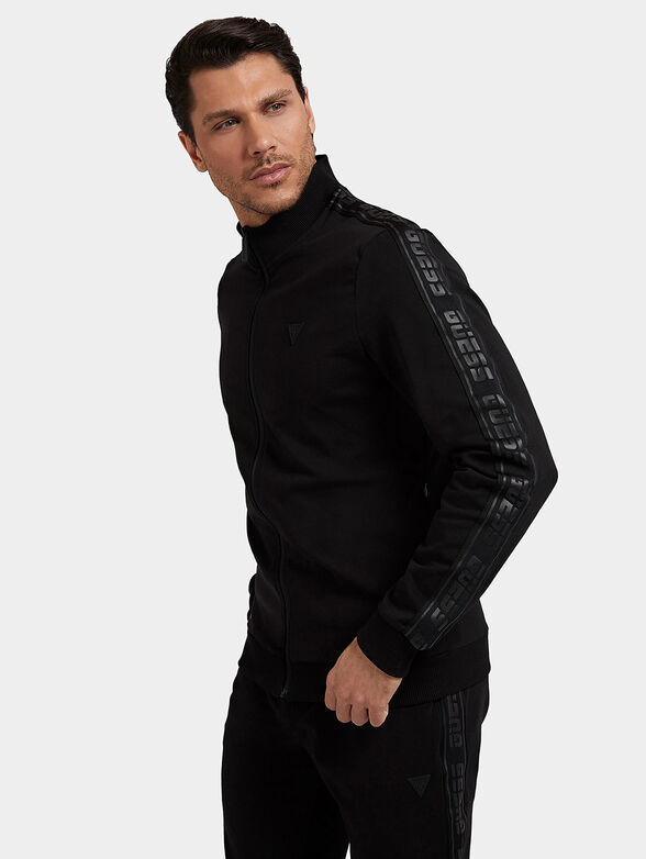 ARLO sweatshirt with zipper and logo accent - 1