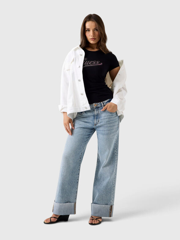 T-shirt with an oval neckline - 2