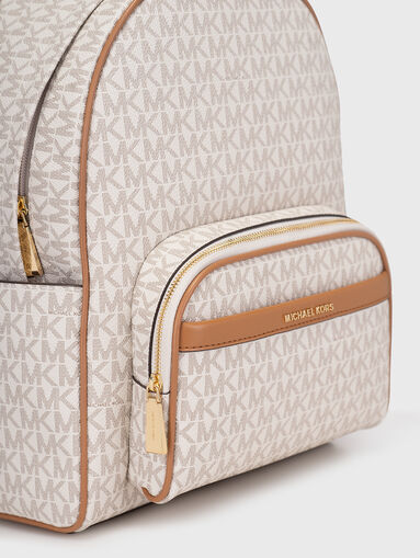 Backpack with monogram logo design - 5