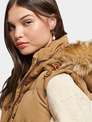 Padded gilet in beige color with hood - 5