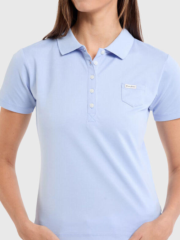 Polo shirt with short sleeves and buttons - 4