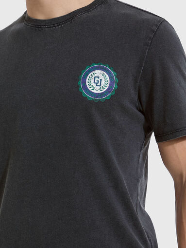 T-shirt with accent print on the back - 4