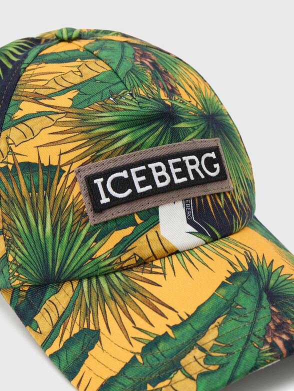 Hat with accent floral print - 3