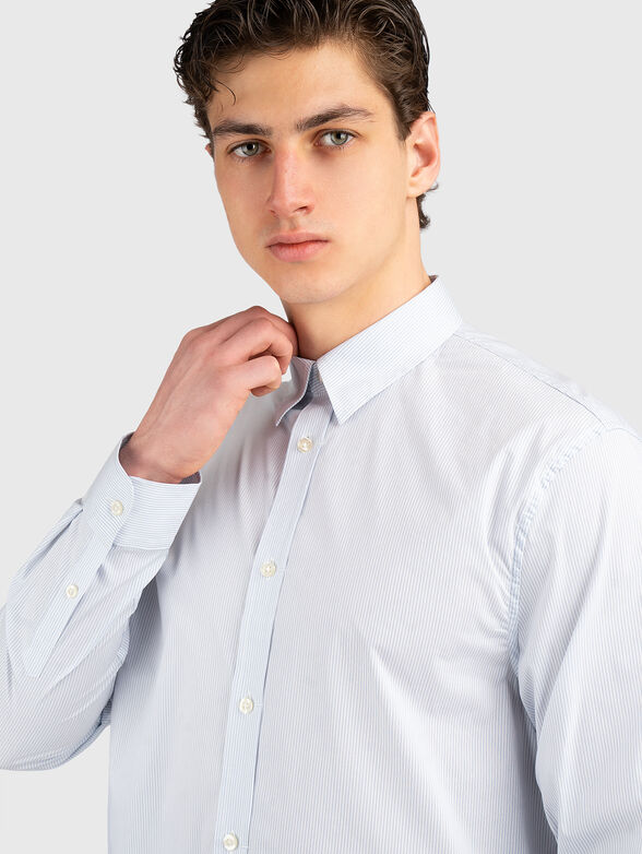 Long-sleeved shirt with a classic collar - 5