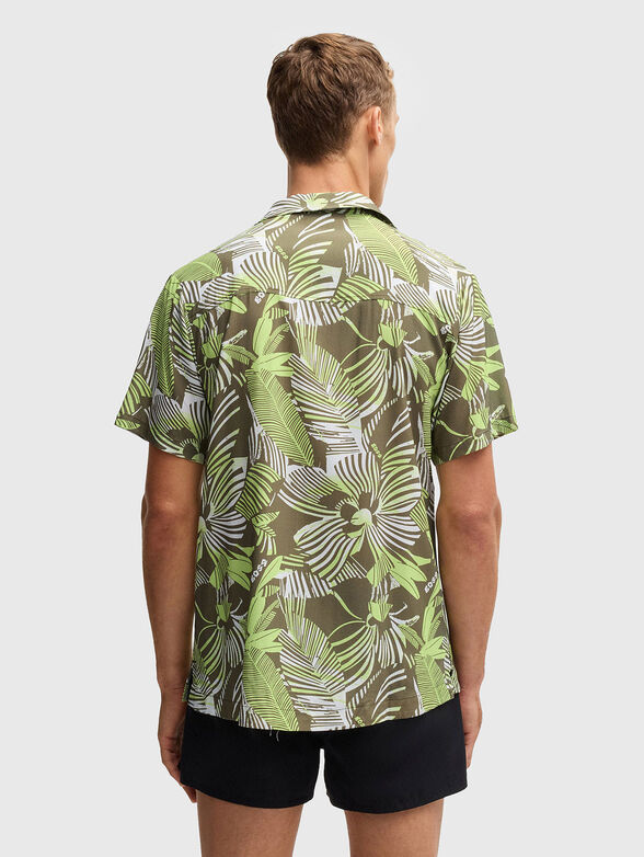 Short sleeved shirt with floral motifs - 2