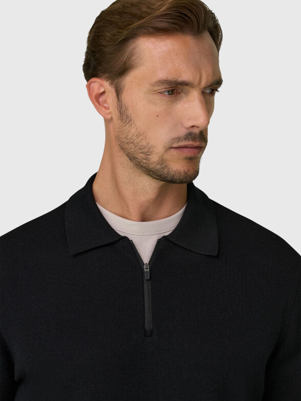 Black sweater with a zip on the collar - 4