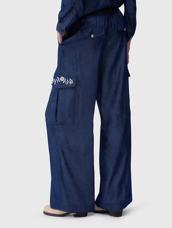 Denim pants with embroidery - 2