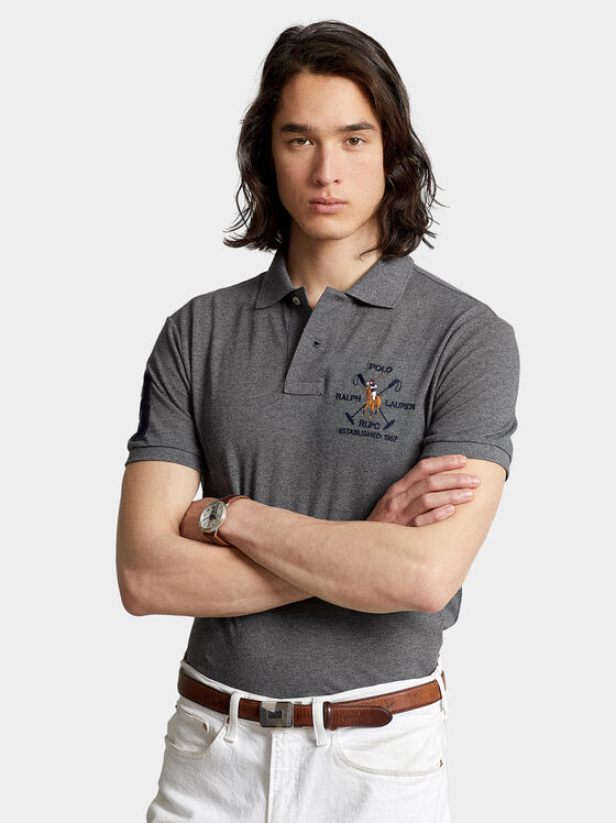 Polo-shirt with embroidery on the back - 1