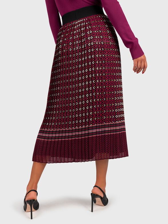 Pleated skirt with geometric print - 2