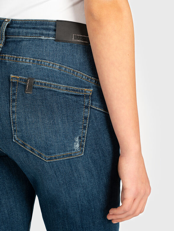 Regular jeans with applications - 4