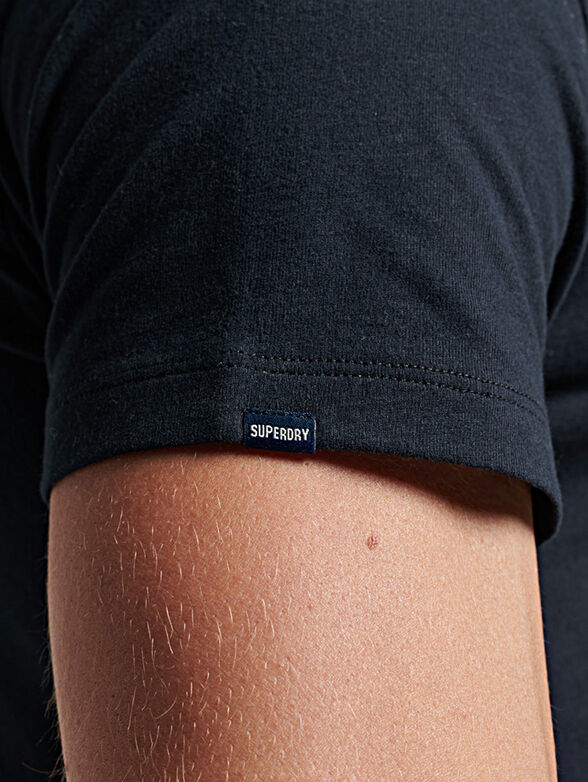 Black t-shirt - 5