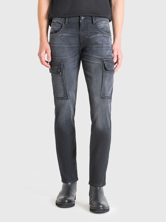 Дънки ARNOLD с акцентни джобове  - 1