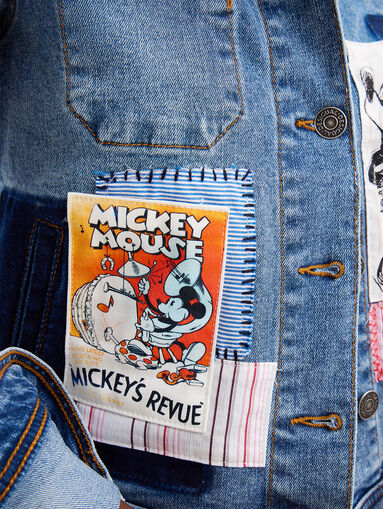 Denim jacket with accent patches - 5
