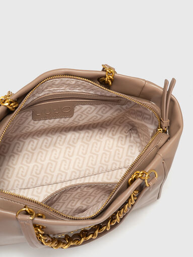 Large bag with gold accents - 5