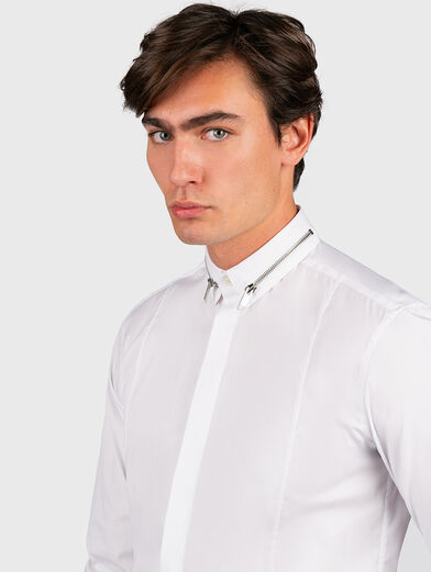 Shirt with zipper on the collar - 2