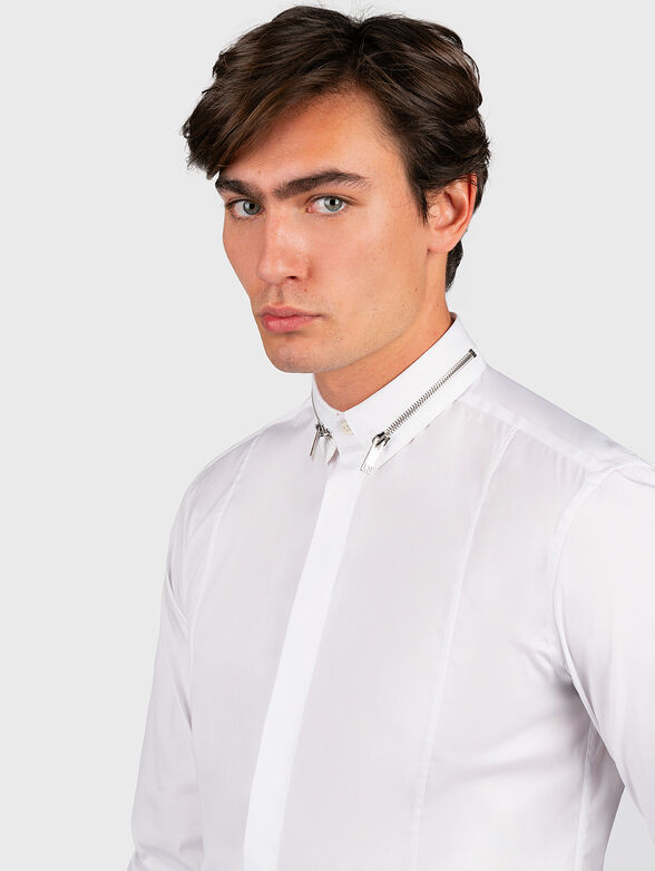 Shirt with zipper on the collar - 2