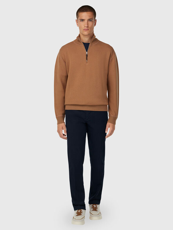 Dark blue trousers - 4