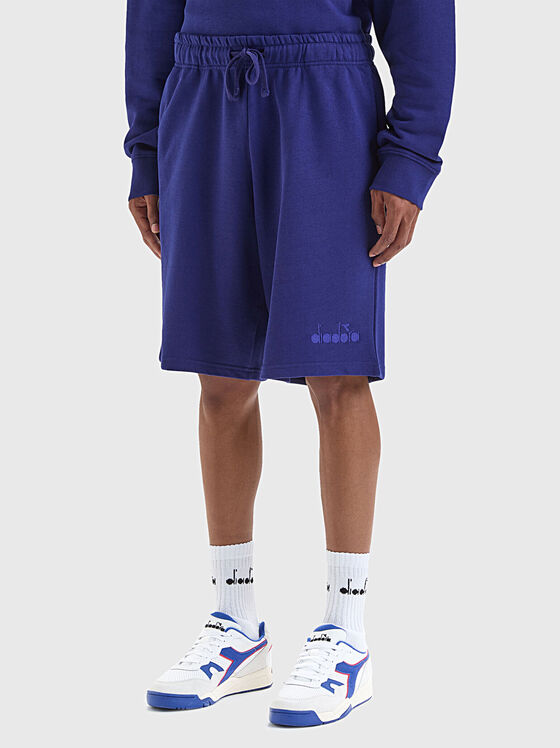 Къс спортен панталон в син цвят - 1