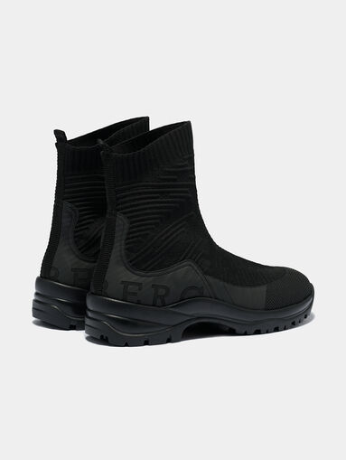 Slip-on boots with logo accent on the heel - 3