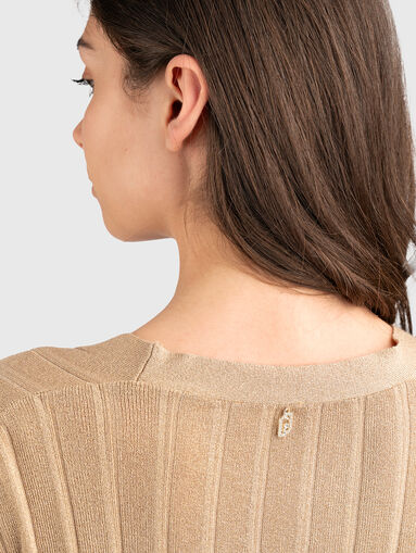 V-neck cardigan - 5