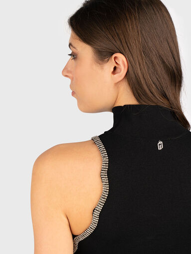 Top with high neckline and logo - 5