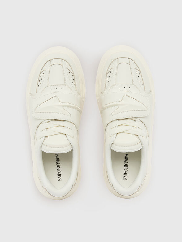 Sneakers with accent details - 6