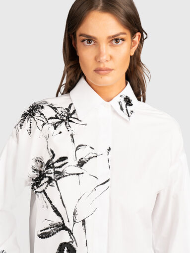 Shirt with floral print - 4