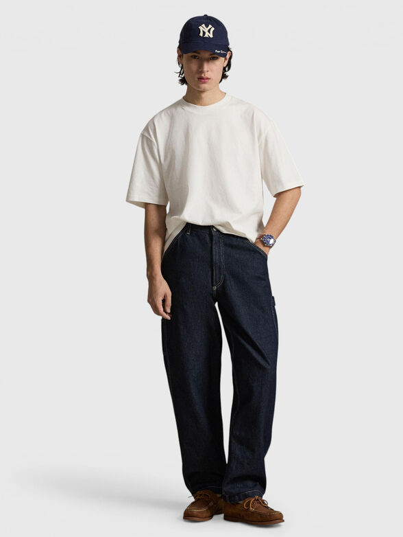 T-shirt with oval neckline - 2