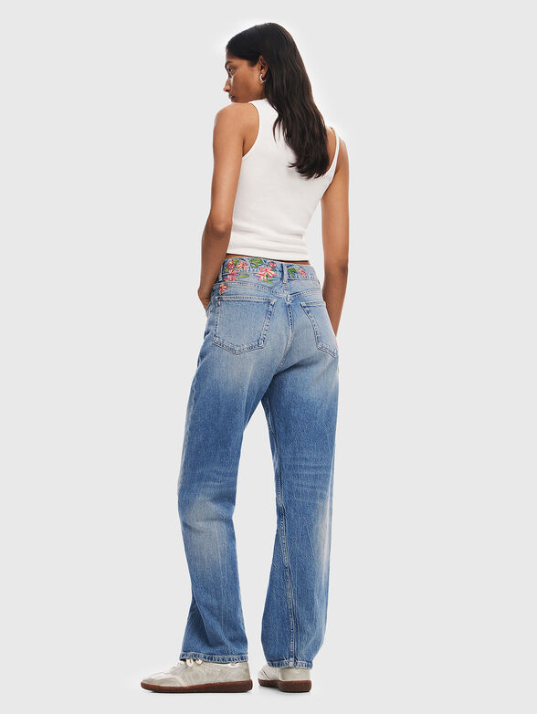 CARINA straight jeans with floral motifs - 2