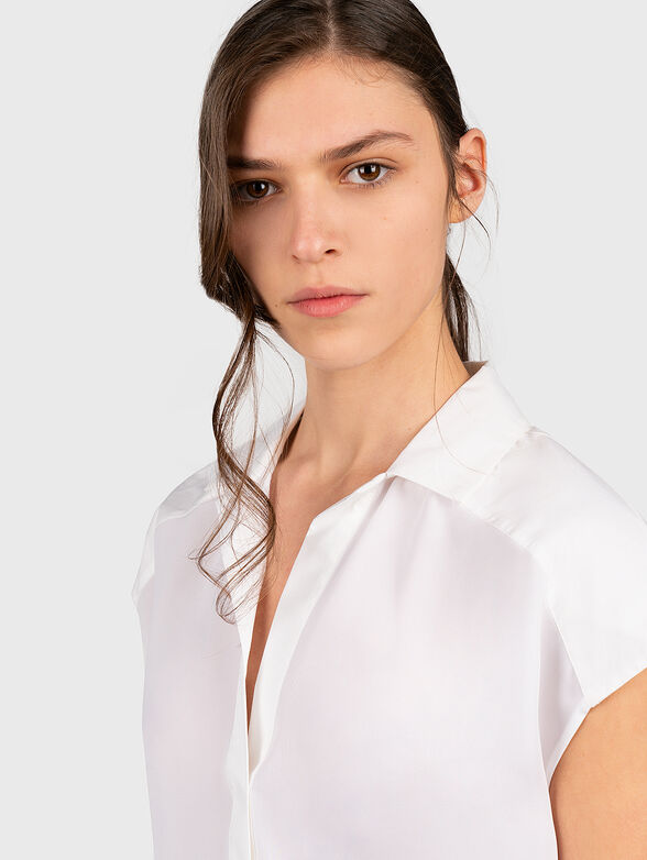 White blouse with short sleeves  - 4