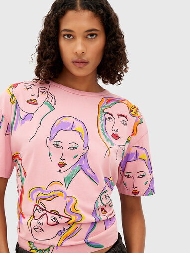Pink T-shirt with print - 5