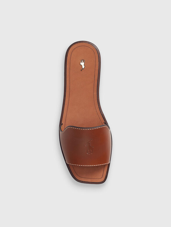 Brown leather slippers with logo detail - 4