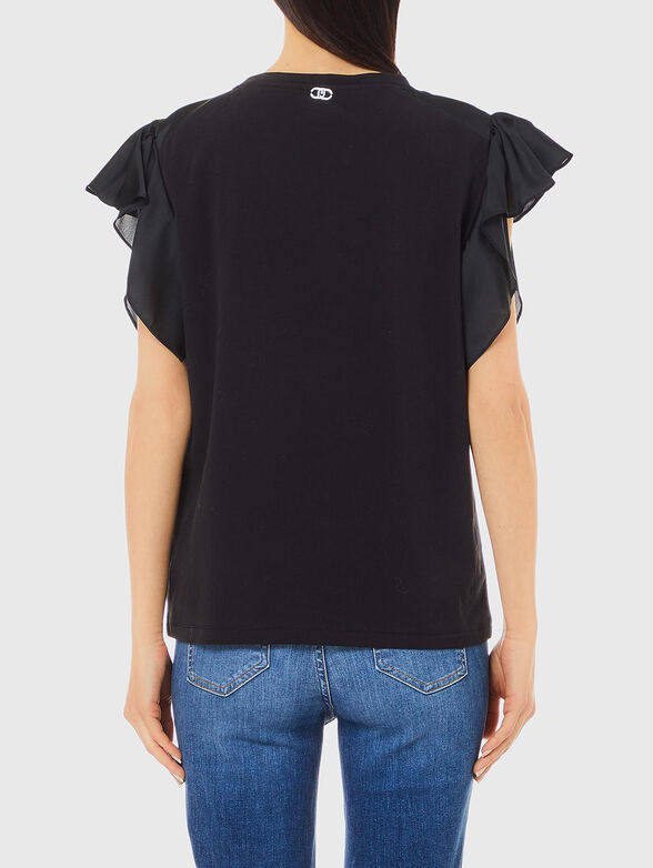 Blouse with roses on the shoulder - 2