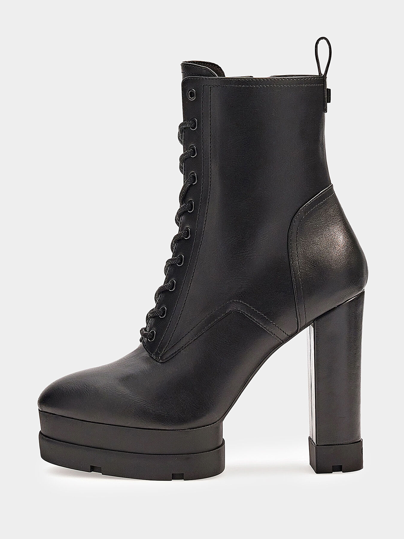 BILLS black heeled ankle boots brand GUESS
