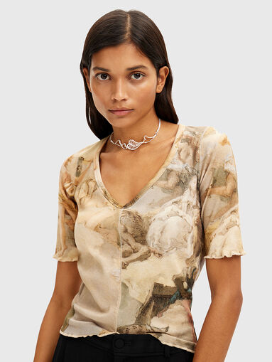 V-neck T-shirt with print - 5