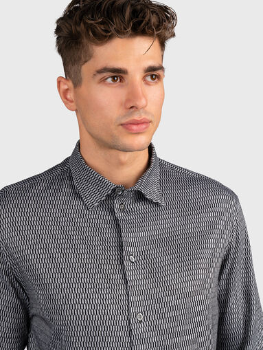 Shirt with an attractive pattern - 3