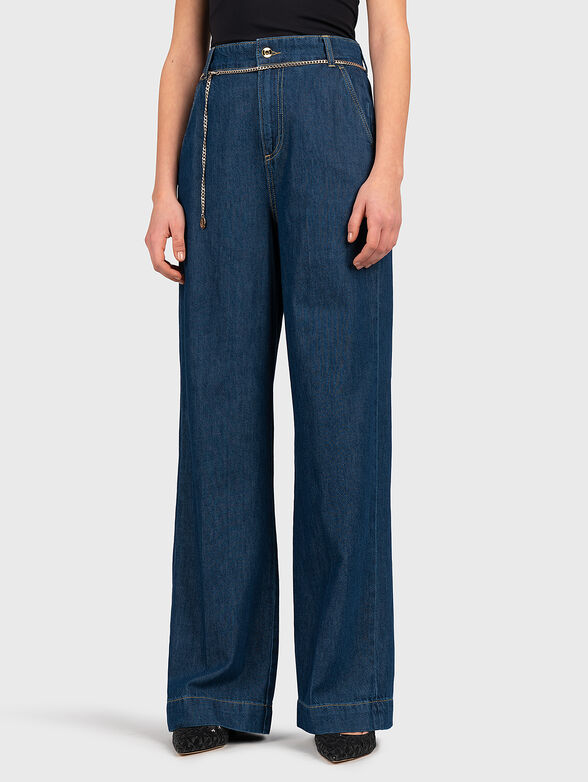 Jeans with wide legs and a metal belt - 1