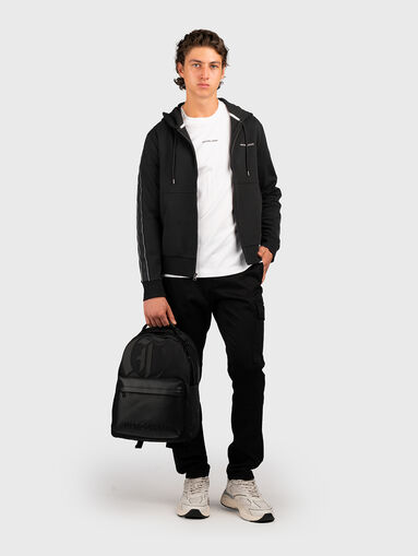 Cargo trousers in black colour - 4