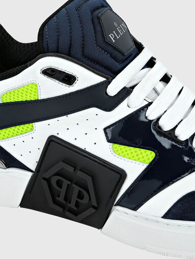 Leather sports shoes with blue accents - 3