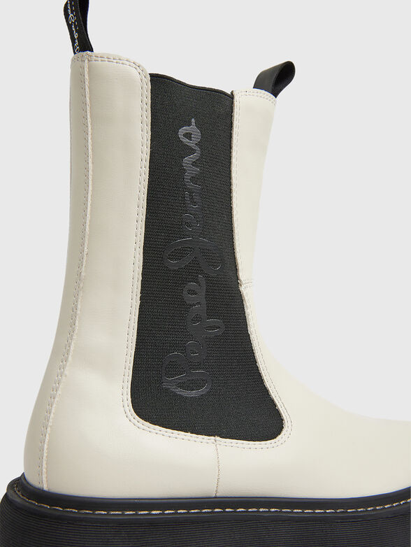 YOKO black boots with logo motif - 4